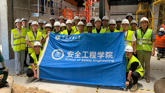 Яньлинь Чжан